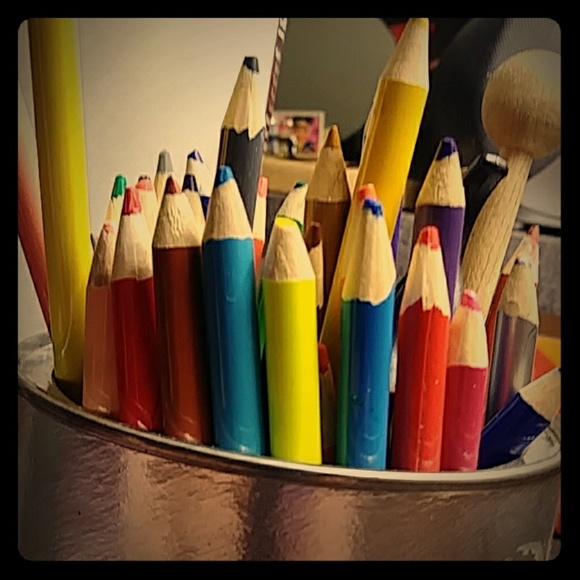 Meet your Posher, Glorious Goods - Picture 1 of 7